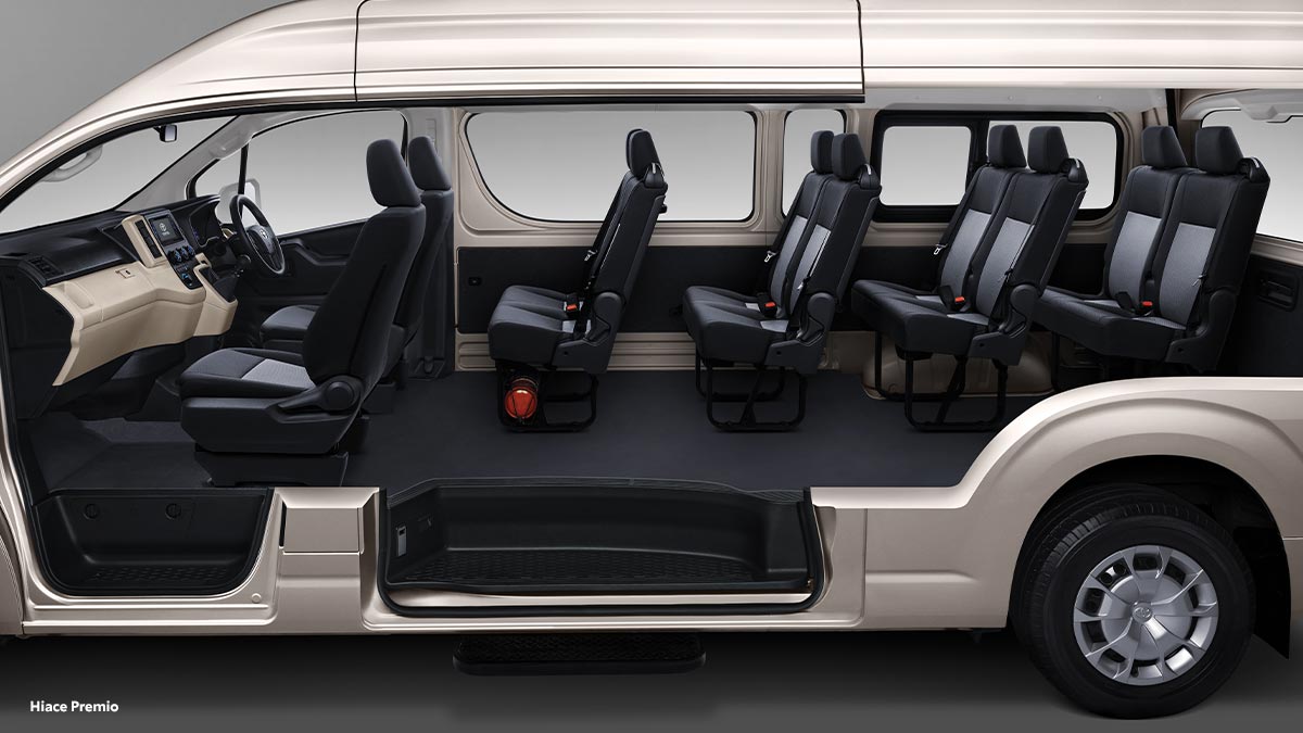 Spacious Cabin (Hiace Premio)